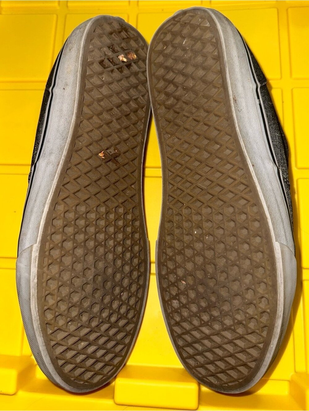 Vans low top shoes size 12 - Picture 5 of 5